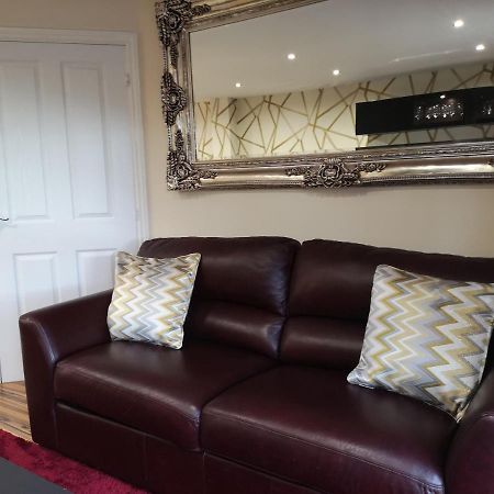 شقة Nightingale Gardens - 4 Bed Detached House - مانشستر المظهر الخارجي الصورة