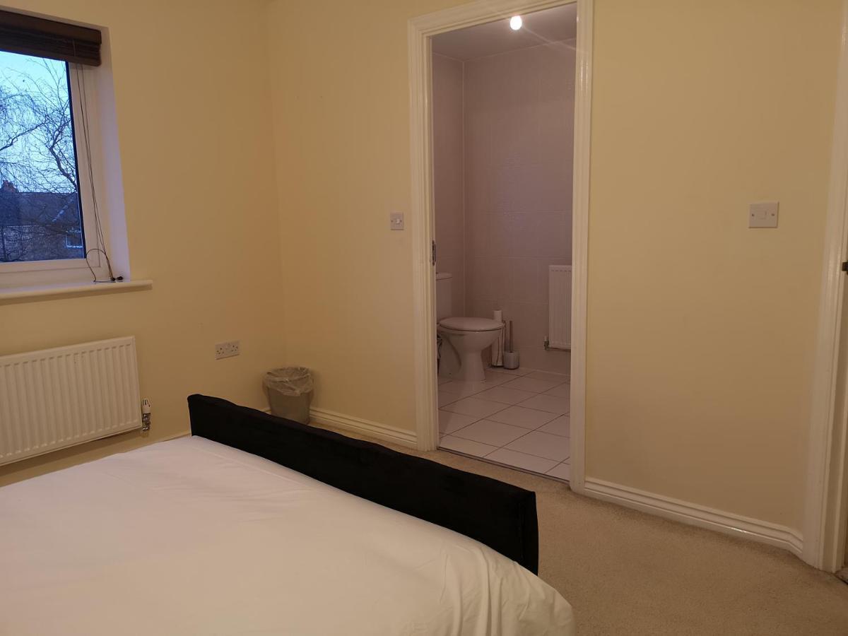شقة Nightingale Gardens - 4 Bed Detached House - مانشستر المظهر الخارجي الصورة